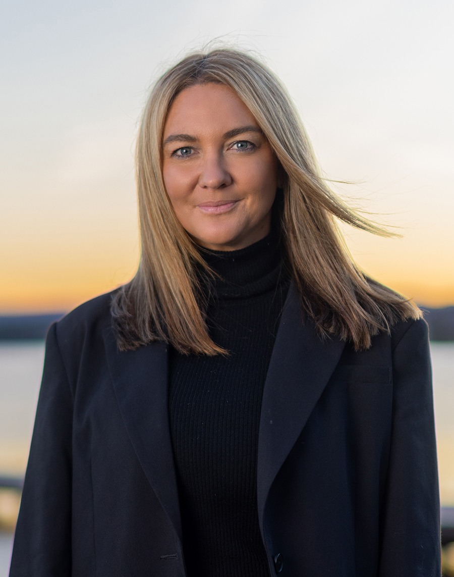 Jessica-Lee Molan